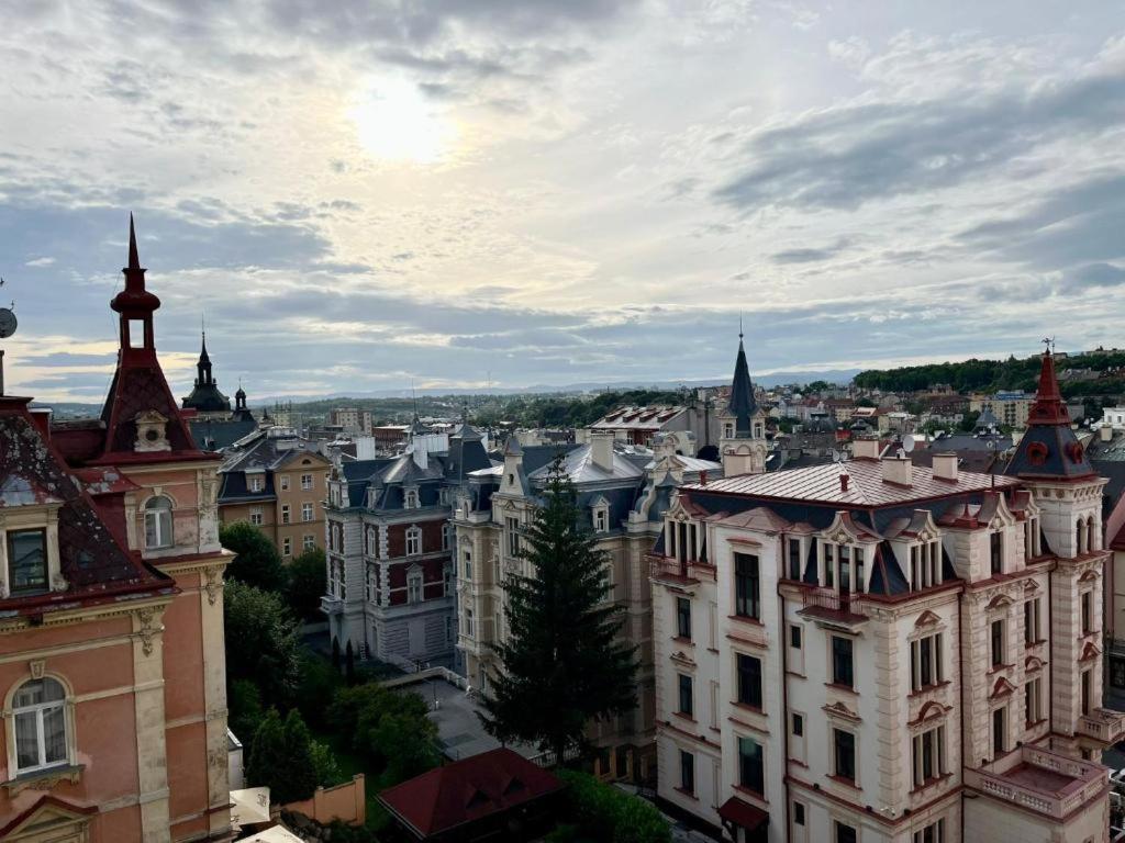 Residence Polonia Karlovy Vary Kültér fotó